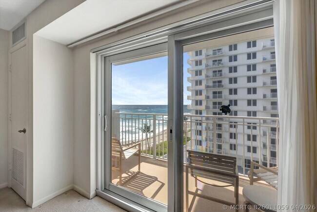 Building Photo - 3215 S Ocean Blvd