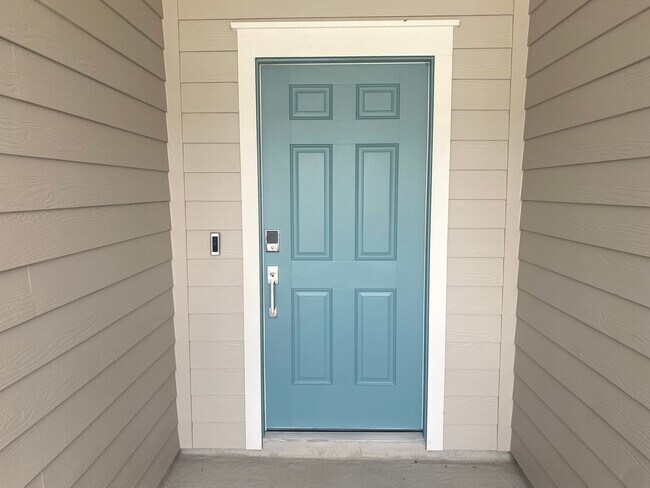 Foto del edificio - Almost New 3/2/1 Modern Townhome!