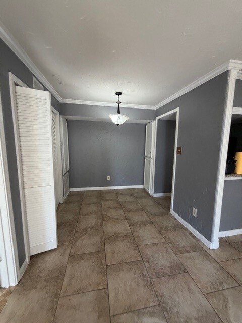 Foto del edificio - 7200 Clarewood Dr