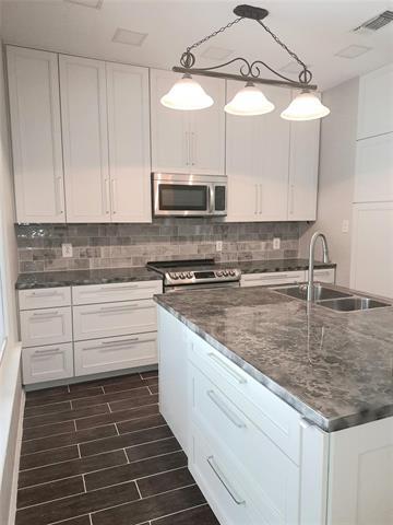 Foto del edificio - 3608 Riverhead Dr