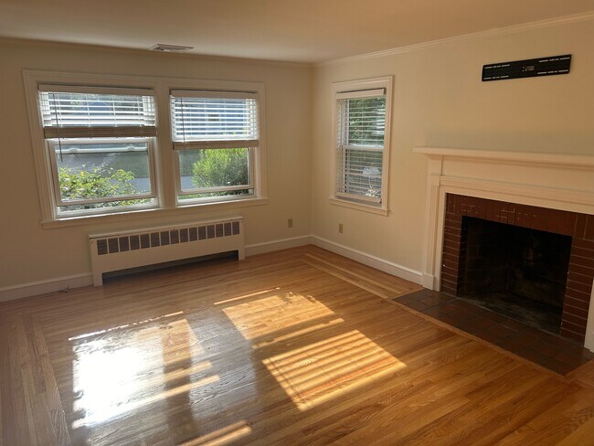 Foto del edificio - 24 Linden Rd