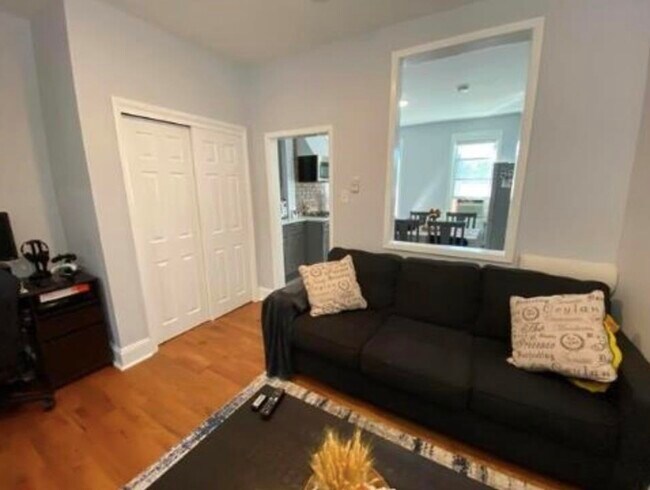 Foto del edificio - 227 Brunswick St