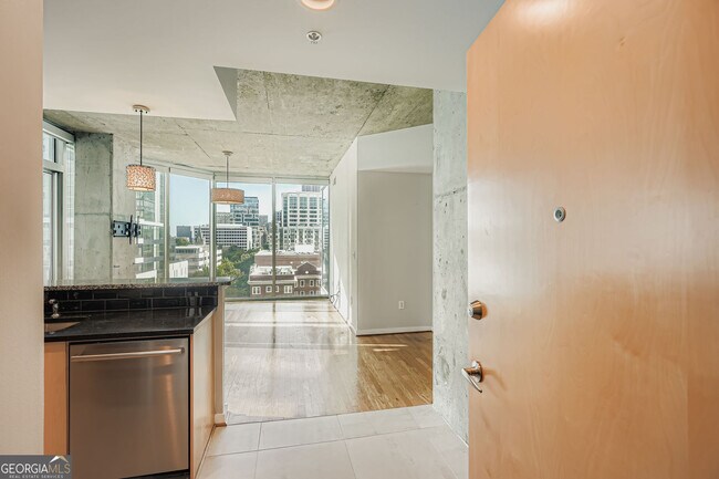 Foto del edificio - 860 Peachtree St NE