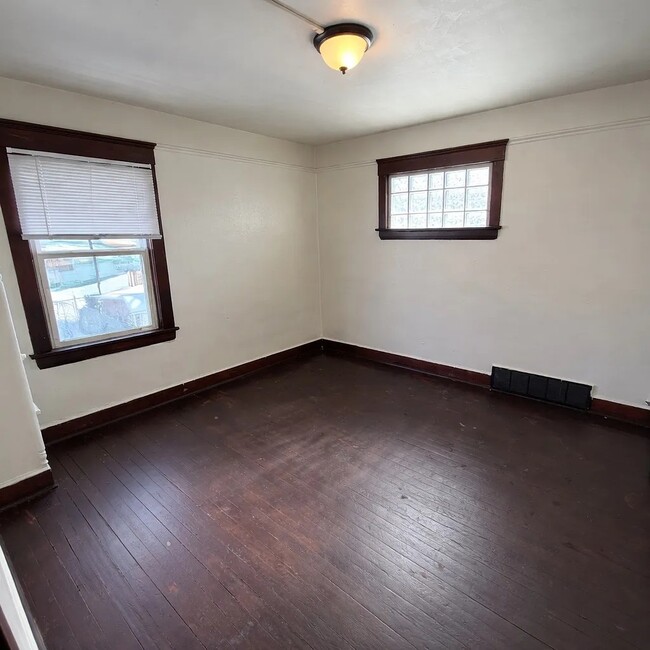Building Photo - 3181 W 82nd St