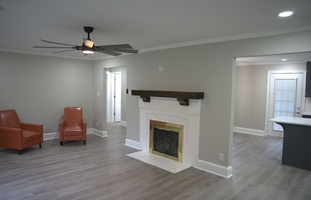 Building Photo - 702 Woods Dr