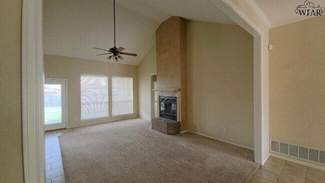 Building Photo - 16 Liberty Ct