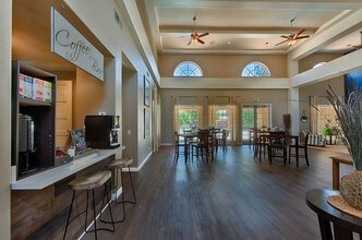 Oasis Townhome Apartments photo'