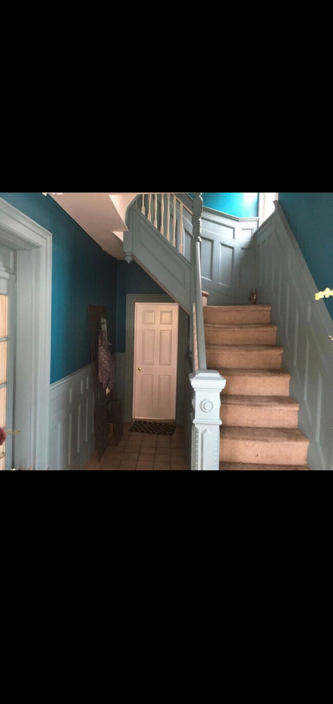 Entrance - 8650 108th St