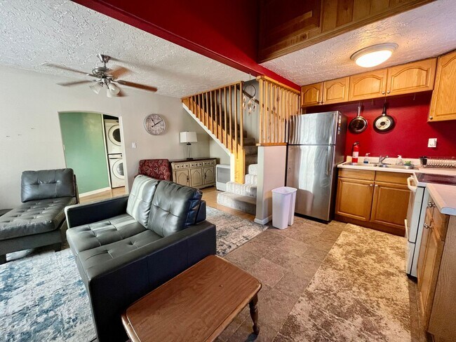 Building Photo - Furnished cabin for rent