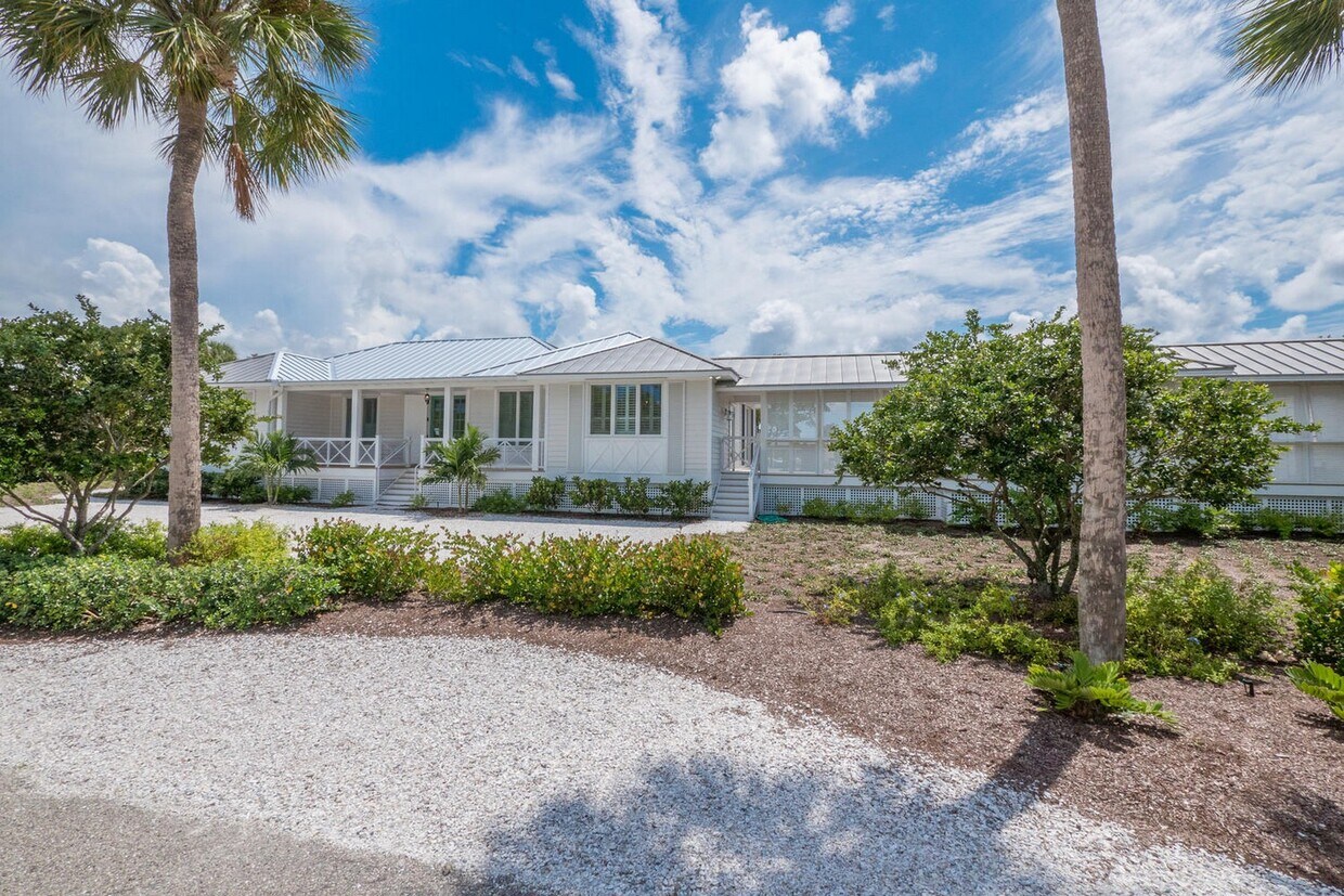 Foto principal - 4040 Loomis Ave