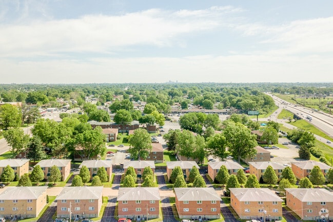 Aerial Photo - Huntley Ridge Apartment Homes