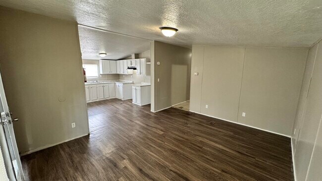 Foto del edificio - 288 W Brooks Rd