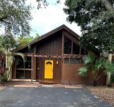 Building Photo - 6131 NW 34th Way