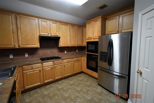 Foto del edificio - 2521 Lakeside Landing