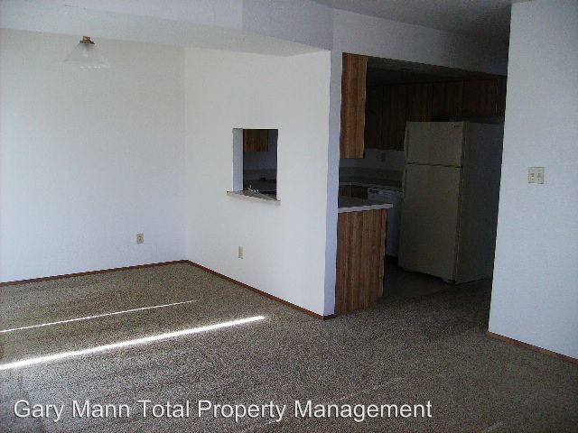 Building Photo - 1236 W Columbia Ave