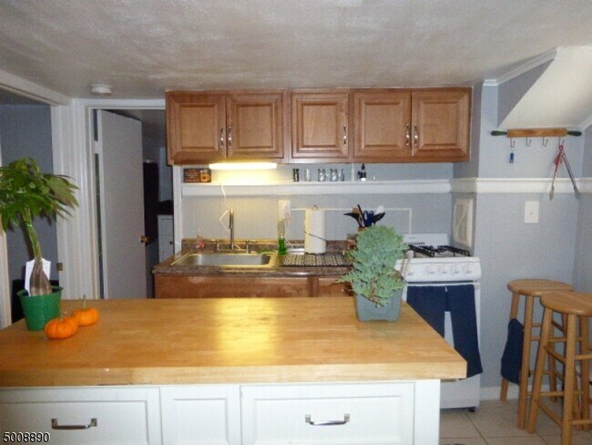 Building Photo - 27 Thurmont Rd