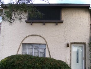 Building Photo - 7037 Chasewood Dr