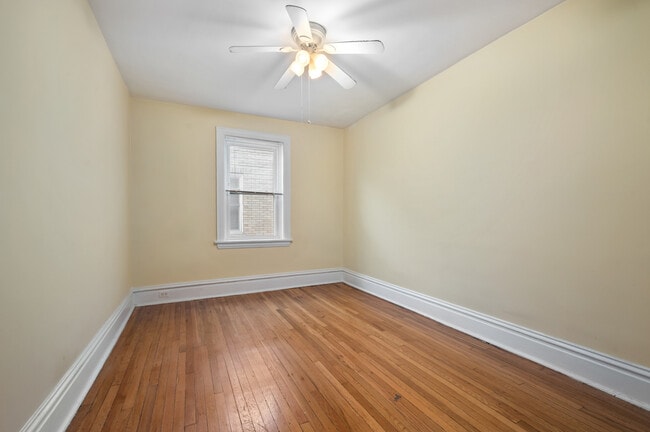 Building Photo - Kingston Apartments