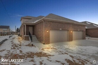 Building Photo - 34450 Maple Ln Dr