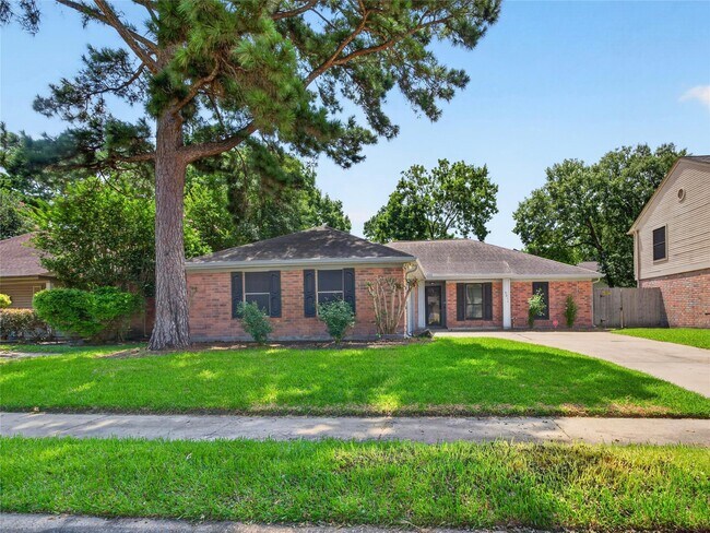 Building Photo - 9211 Palm Shores Dr