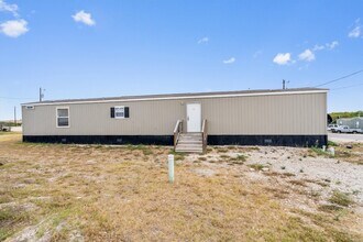 Building Photo - 212 China Gdn Ln
