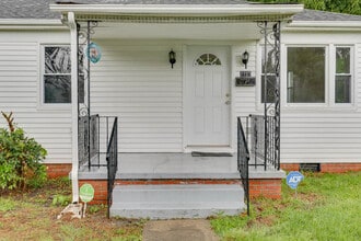 Building Photo - 7725 Fayver Ave