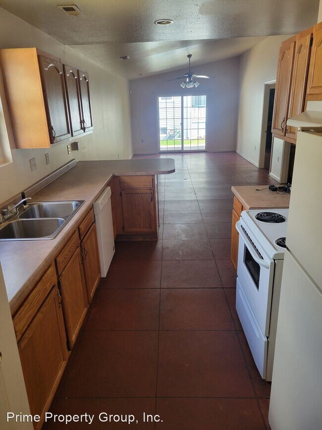 Foto del edificio - 3 br, 2 bath House - 702 N Prospect Ave