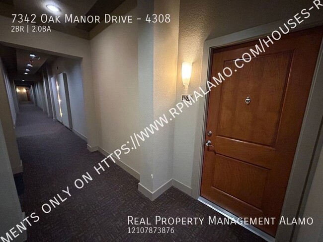 Foto del edificio - 7342 Oak Manor Dr