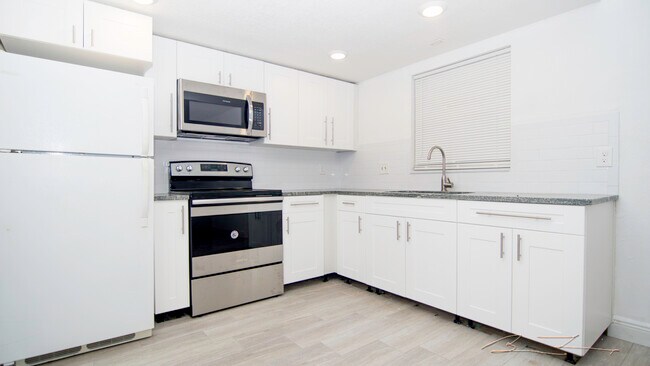Foto del edificio - 5401 65th Ave N