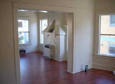 Living Room2 - 1306-1310 Linwood Ave