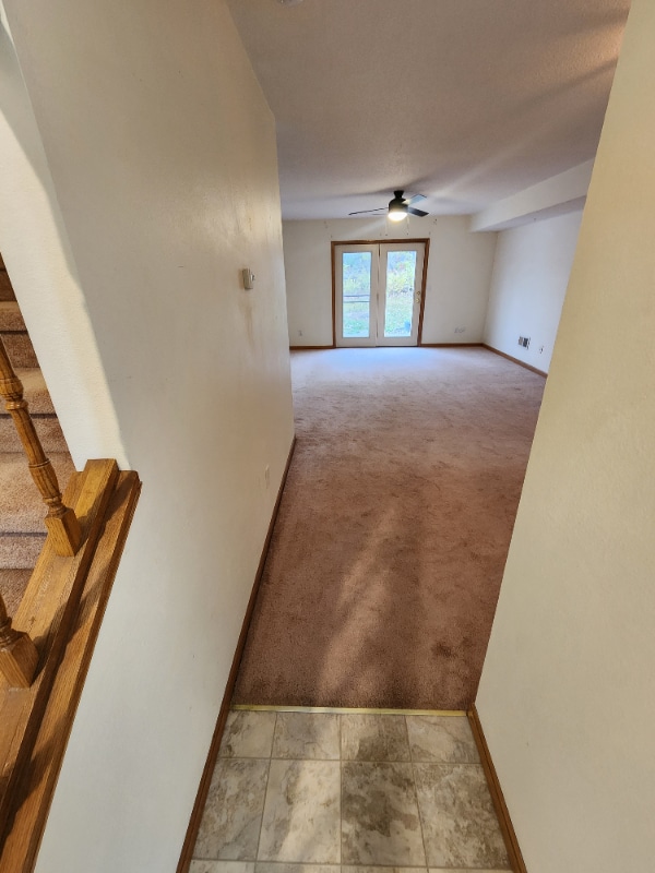 Building Photo - 1390 Daleview Dr