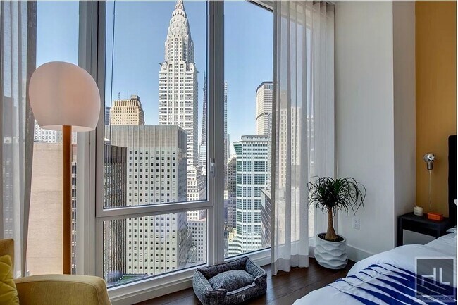 Building Photo - East 44th Street