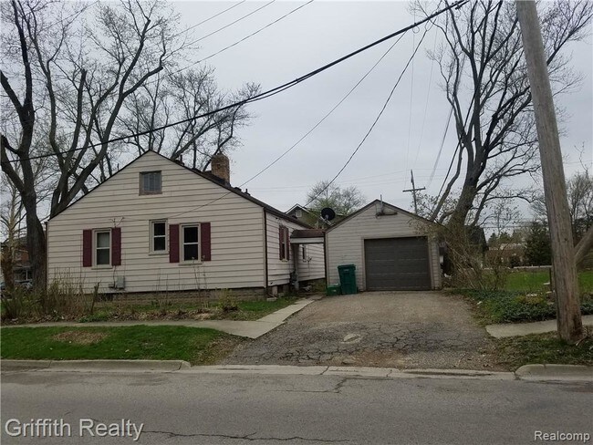 Building Photo - 127 Flint Rd