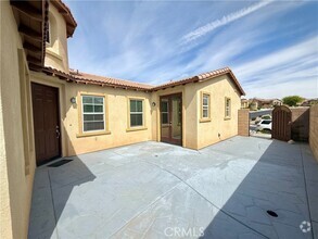 Building Photo - 62615 S Starcross Dr