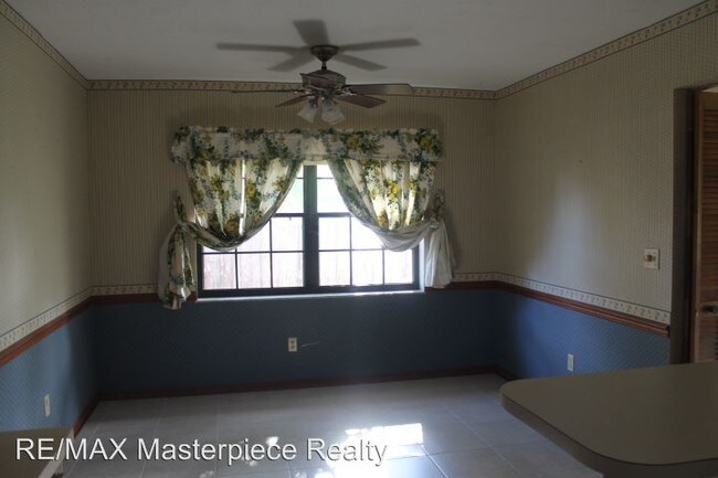 Foto del edificio - 952 SE Walters Terrace
