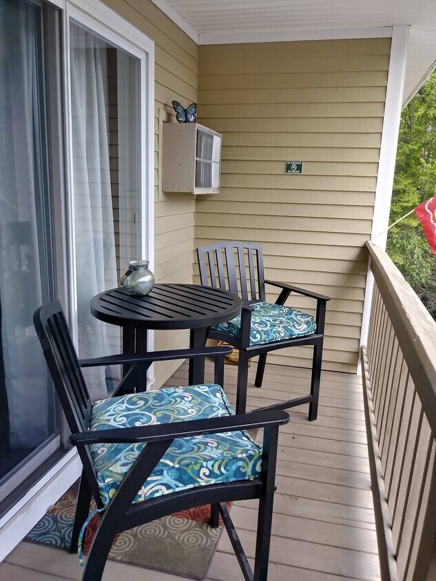 Porch - 118 Weirs Rd