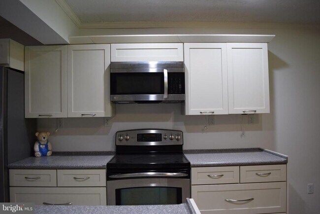 Foto del edificio - 7023 Kelly Rd