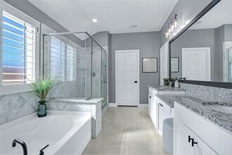 Building Photo - 2291 Oak Run Pkwy