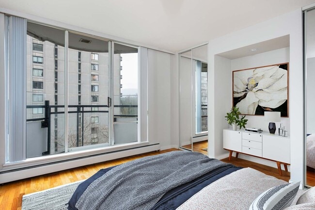 Building Photo - Emerald Terrace