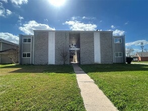 Building Photo - 6702 Biggs Ct