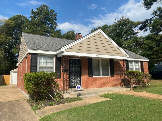 Building Photo - $500 OFF FIRST MONTH'S RENT!