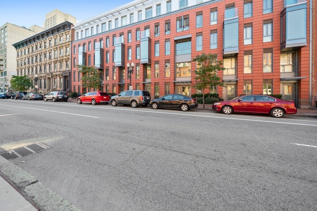 Foto principal - 691 Massachusetts Ave