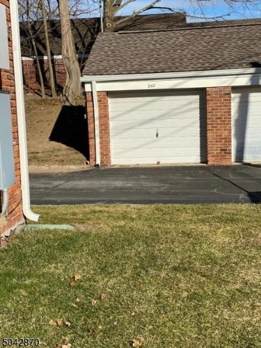Building Photo - 36B Atherton Ct