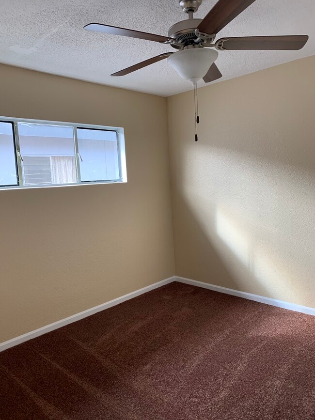 Bedroom 1 - 410 N Bush St