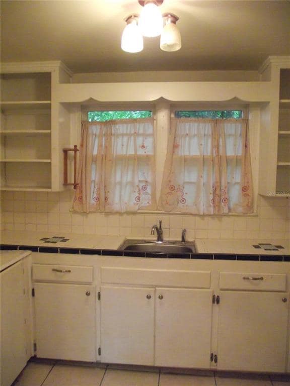 Foto del edificio - 820 NW 24th Ave