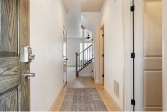 Building Photo - 150 N 1100 E
