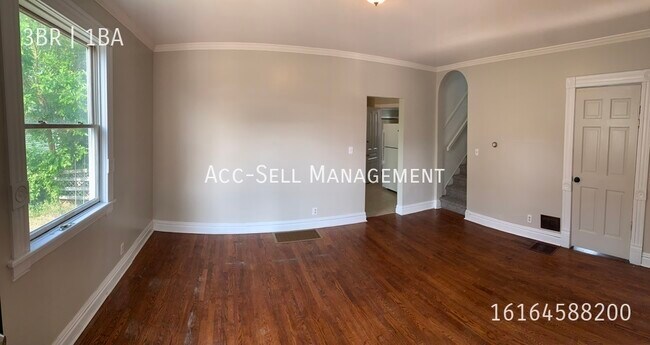 Foto del edificio - 157 Houseman Ave NE
