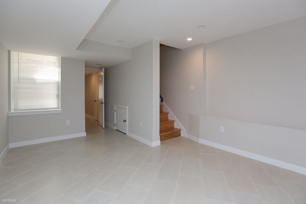 Foto principal - 4111 Brandywine St