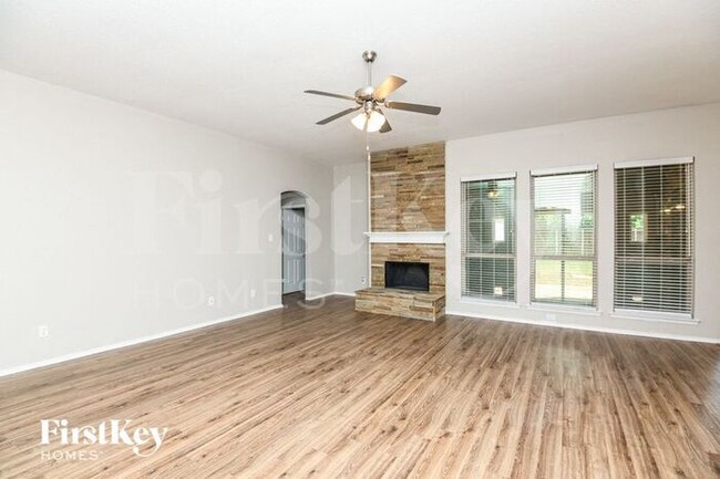 Foto del edificio - 536 Harbor Crest Rd