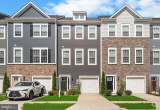 Building Photo - 1756 Red Fox Trl